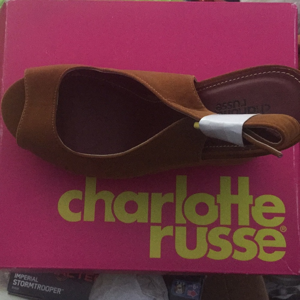 Open Toe Wedge - Picture 3 of 8